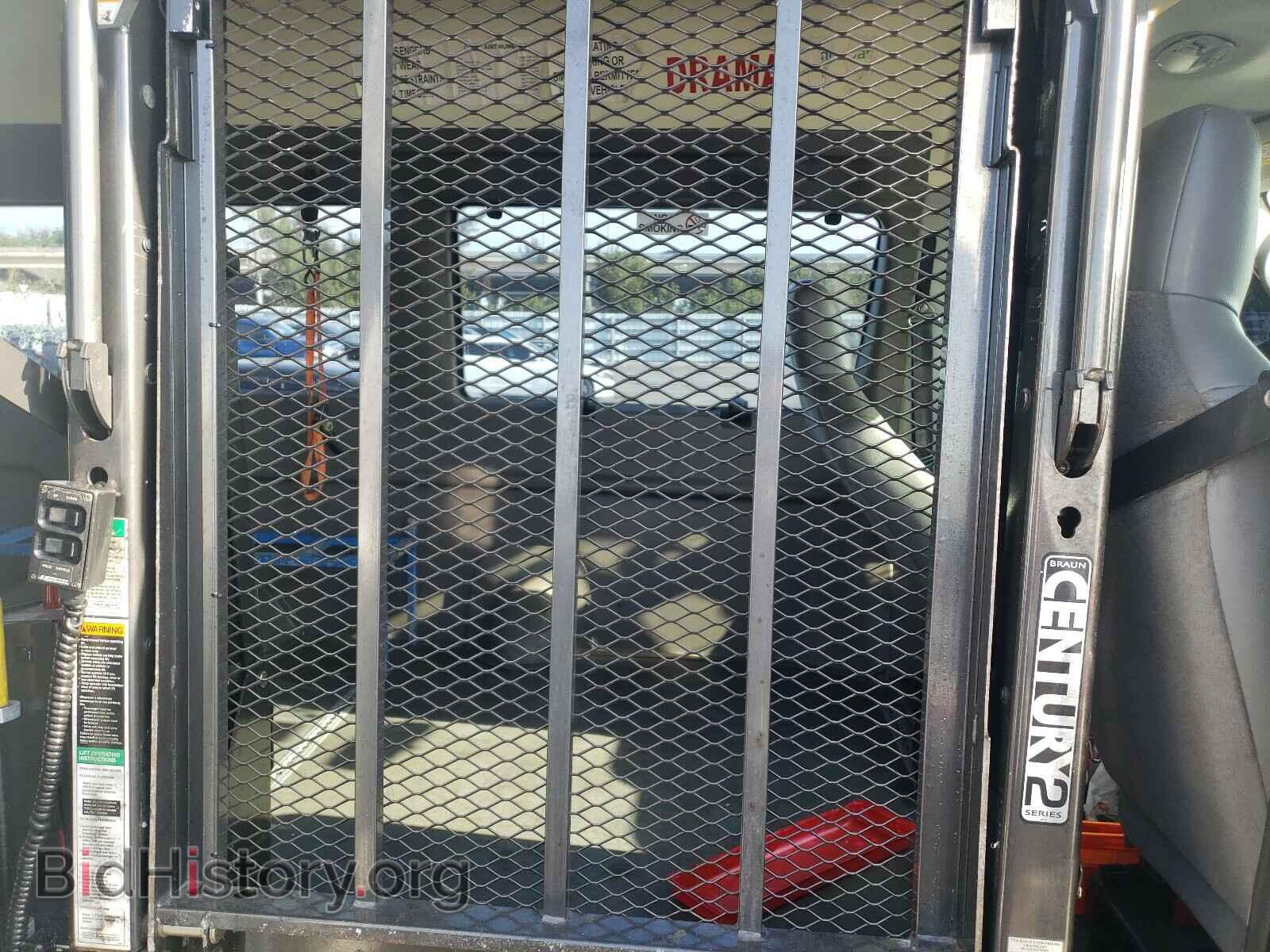 2012 FORD ECONOLINE - VIN: 1FTNS2EW7CDB31173 - Фото 6