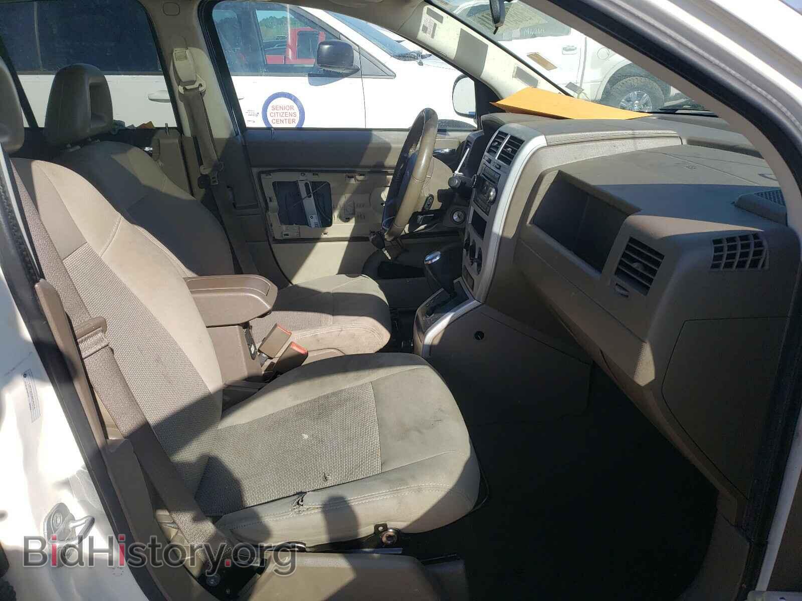 2008 JEEP COMPASS - VIN: 1J8FT47W48D751375 - Фото 5