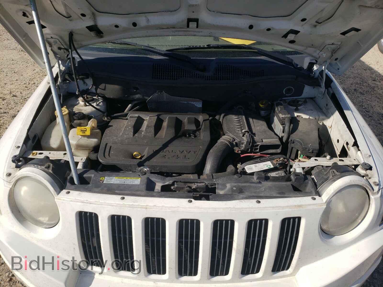 2008 JEEP COMPASS - VIN: 1J8FT47W48D751375 - Фото 7