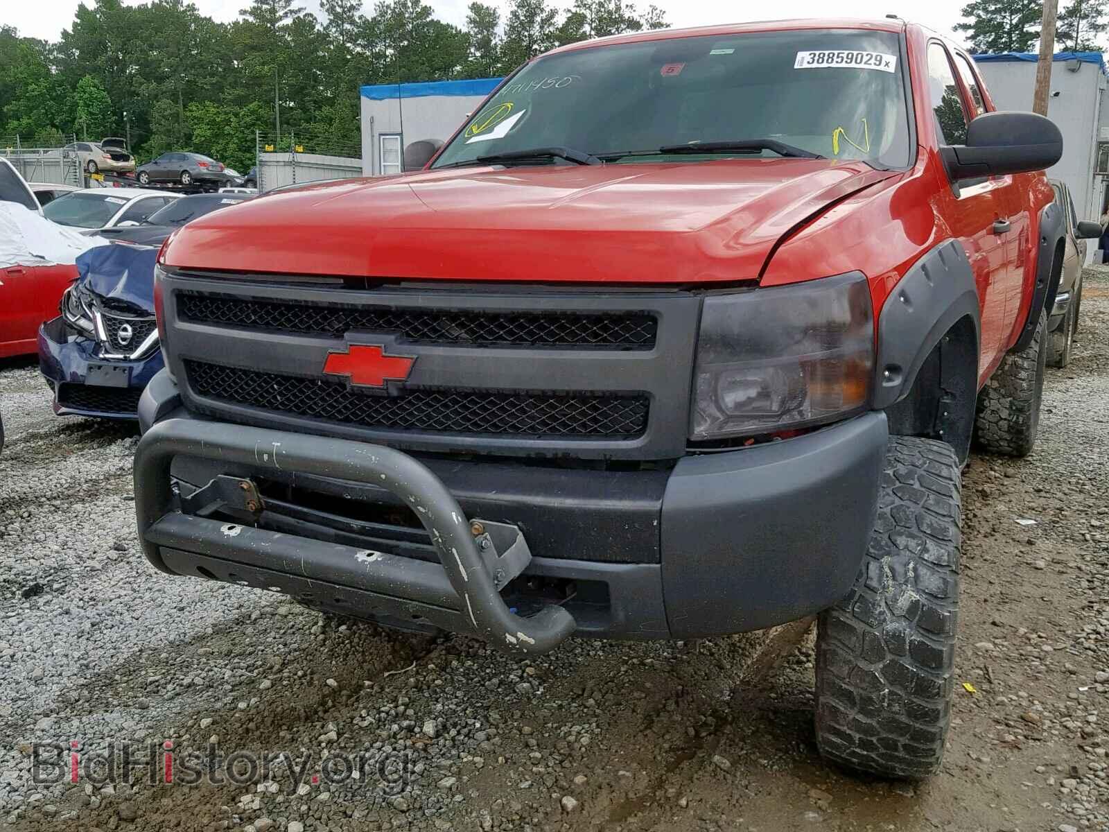 2011 CHEVROLET SILVERADO - VIN: 1GCRCPEX2BZ180318 - Photo 2