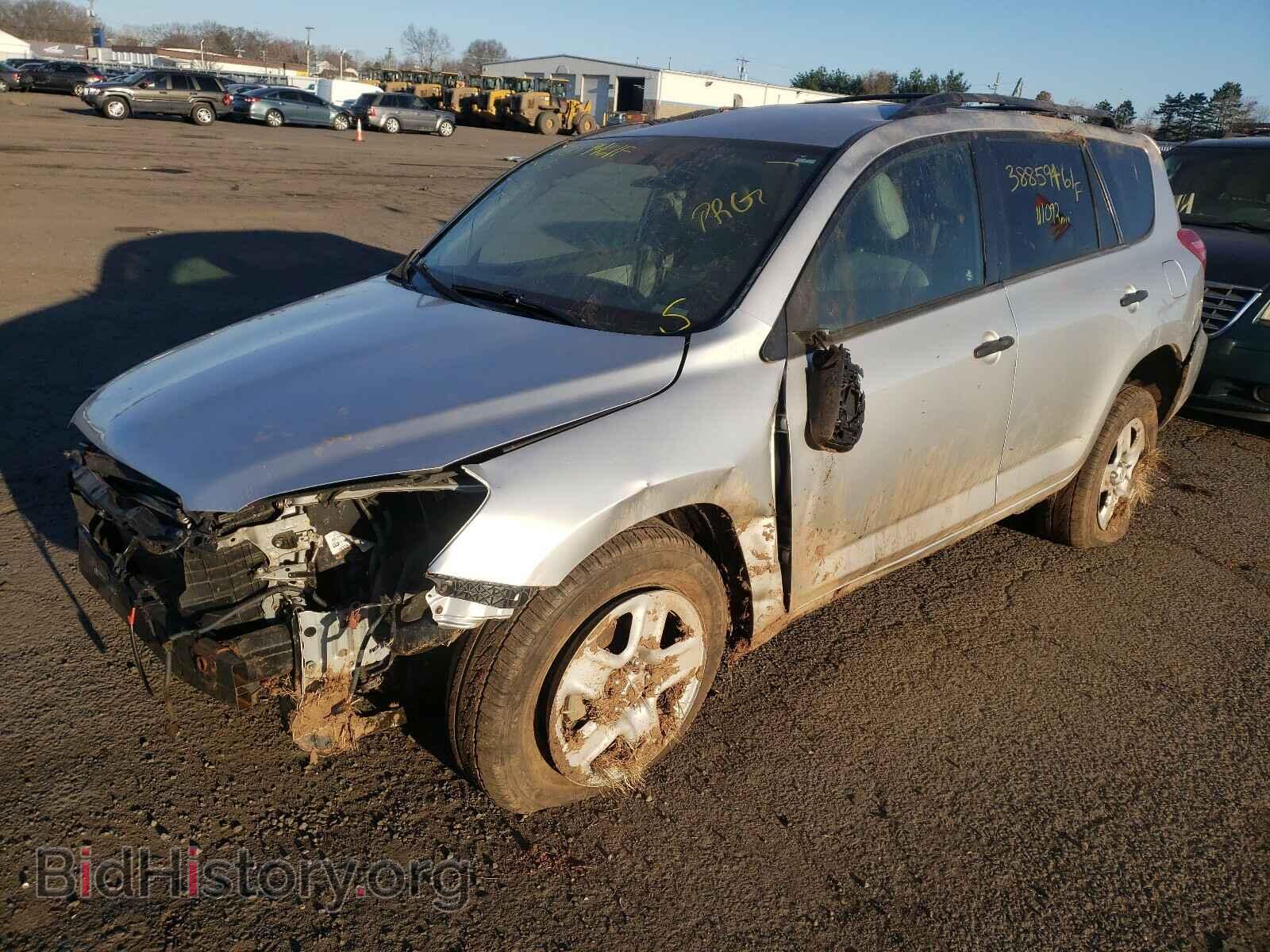 2012 TOYOTA RAV4 - VIN: 2T3KF4DV5CW109302 - Photo 2