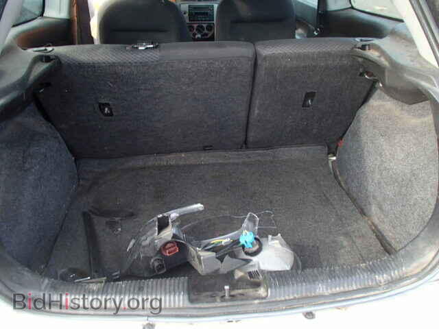 2005 FORD FOCUS - VIN: 3FAFP31N35R121653 - Фото 9