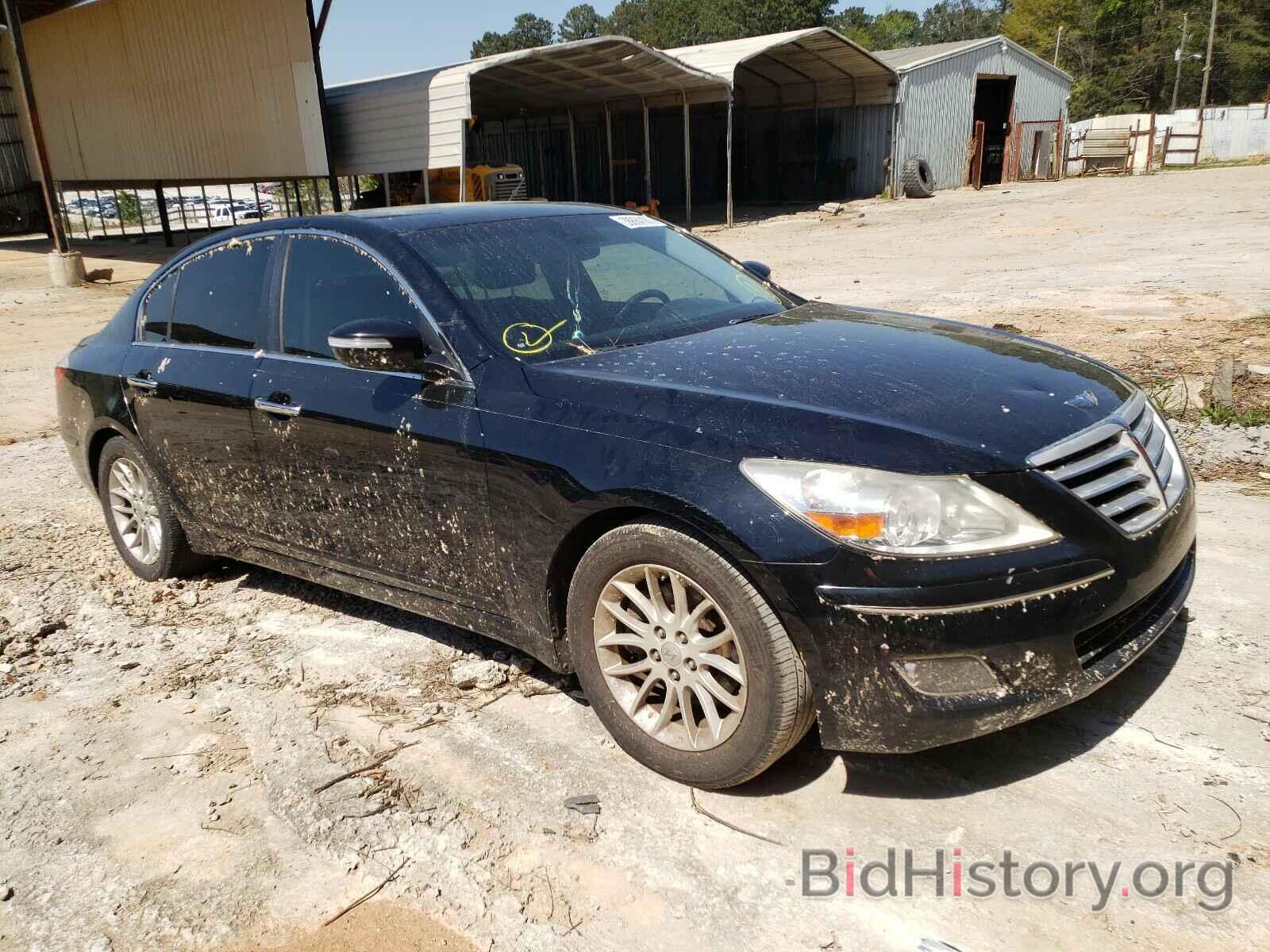 Photo KMHGC4DE0BU123744 - HYUNDAI GENESIS 2011