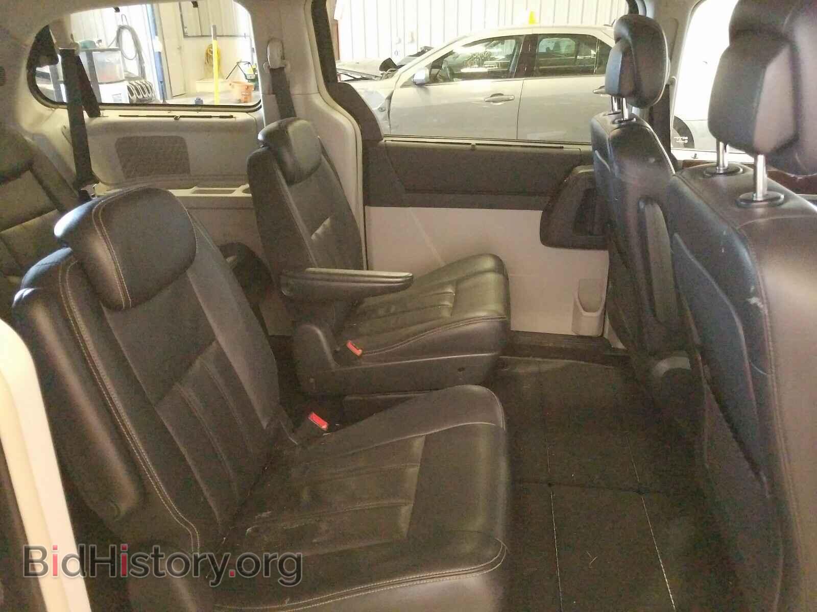 2010 CHRYSLER MINIVAN - VIN: 2A4RR8DX6AR392860 - Фото 6