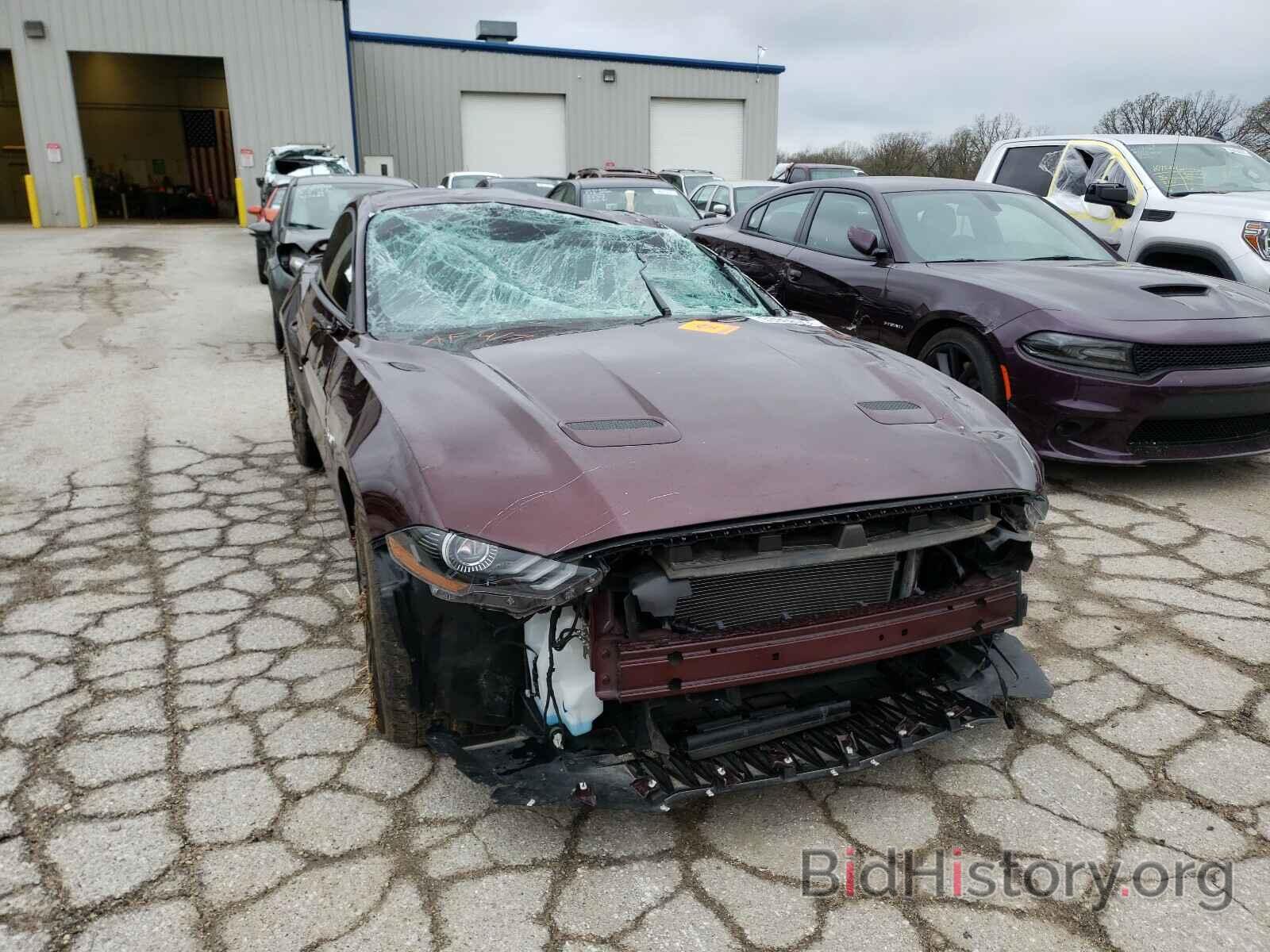 Photo 1FA6P8CF7J5132185 - FORD MUSTANG 2018