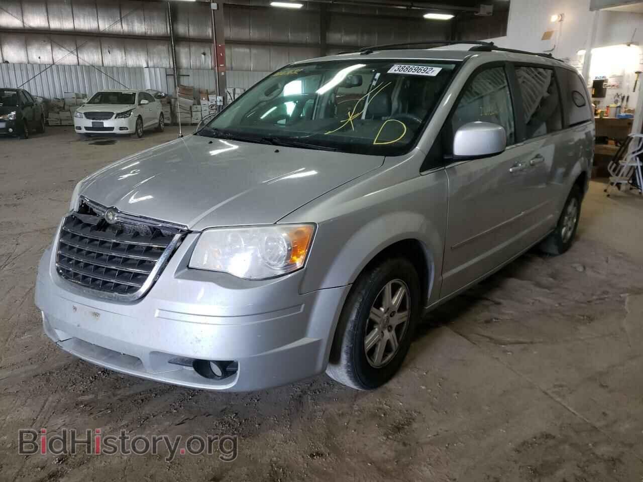 2009 CHRYSLER MINIVAN - VIN: 2A8HR54109R528352 - Фото 2