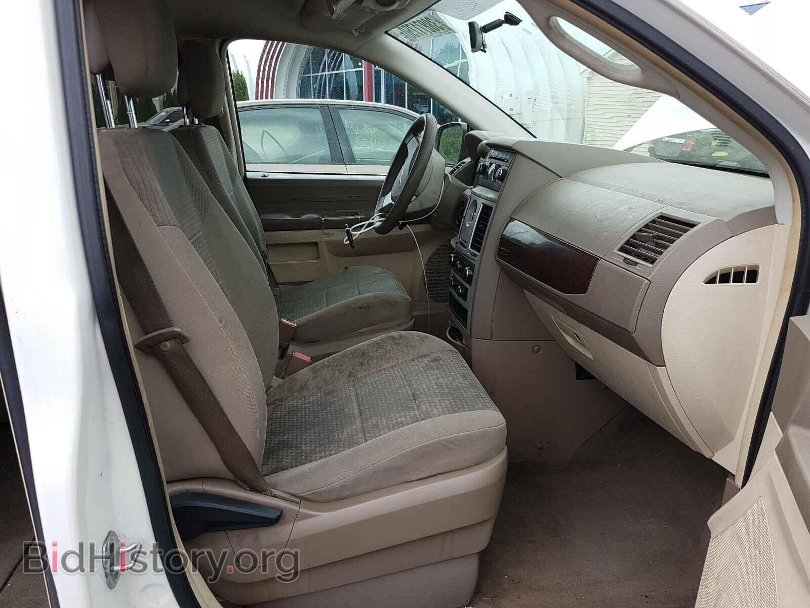 2010 CHRYSLER MINIVAN - VIN: 2A4RR2D19AR375026 - Фото 5
