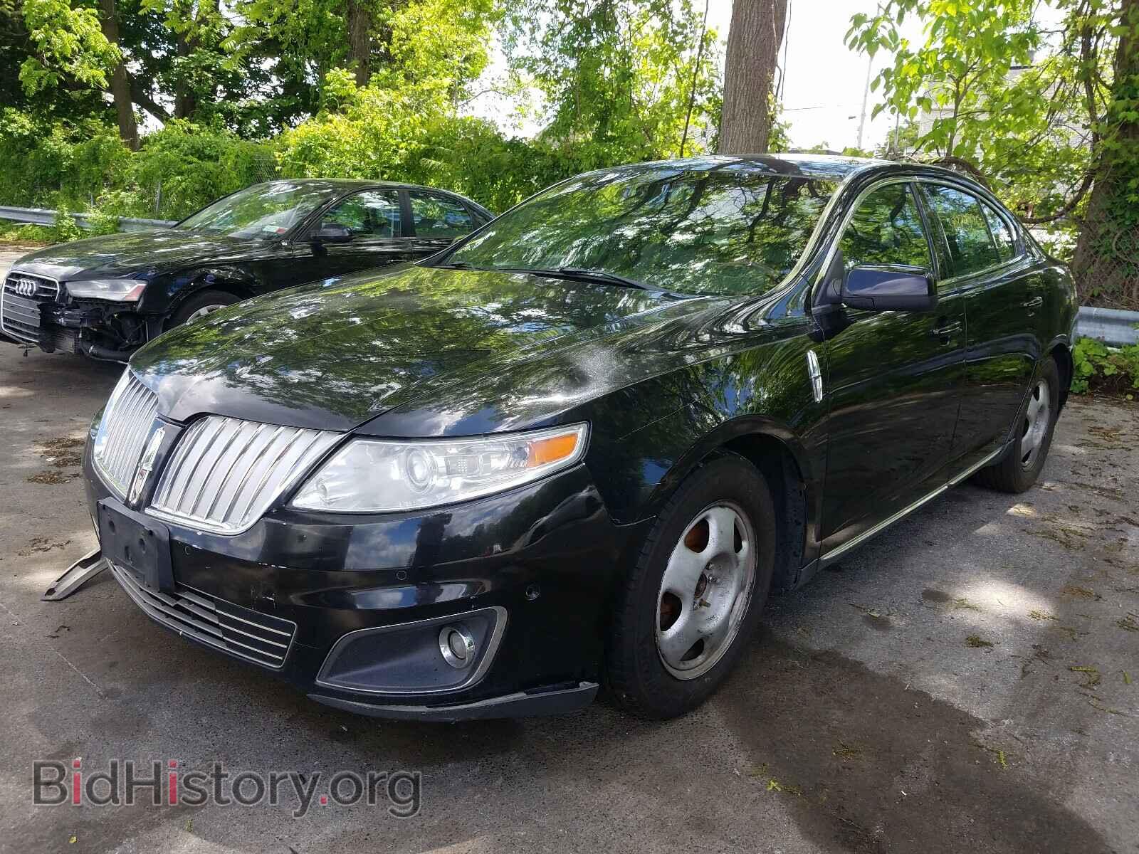 2011 LINCOLN MKS - VIN: 1LNHL9FT8BG602795 - Фото 2