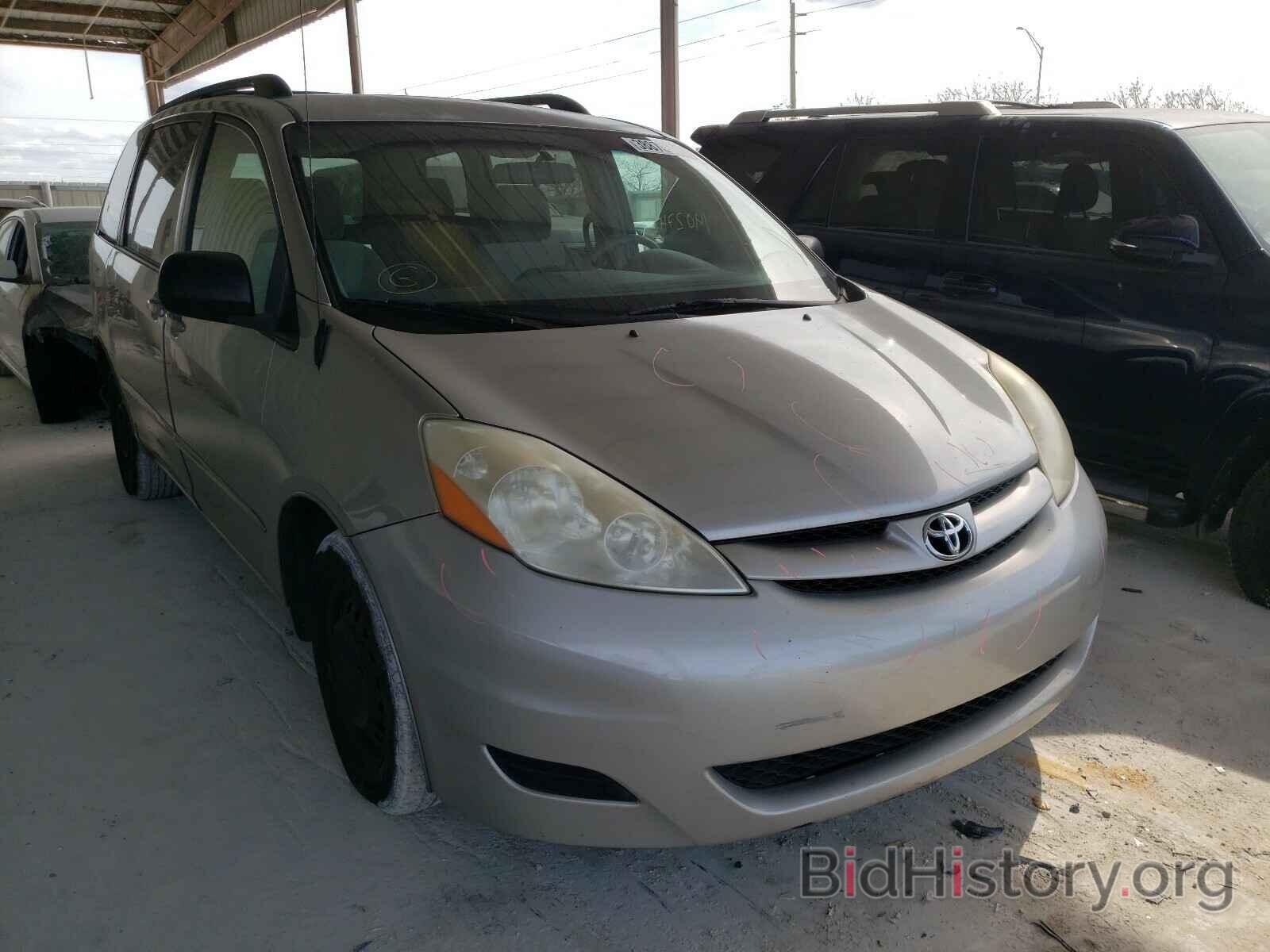 Photo 5TDKK4CC6AS329350 - TOYOTA SIENNA 2010