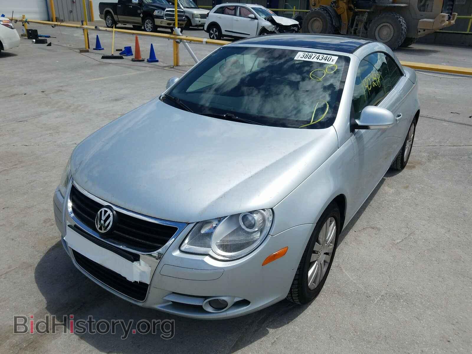 2007 VOLKSWAGEN EOS - VIN: WVWBA71F57V020663 - Фото 2