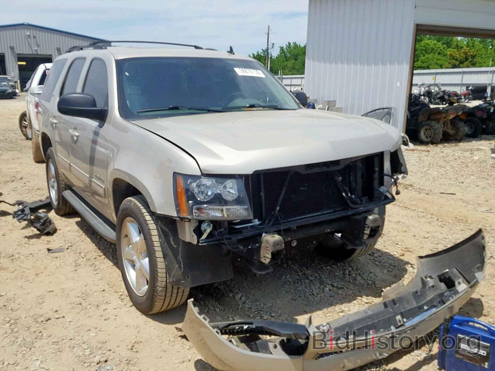 Photo 1GNSCBE05DR194019 - CHEVROLET TAHOE C150 2013