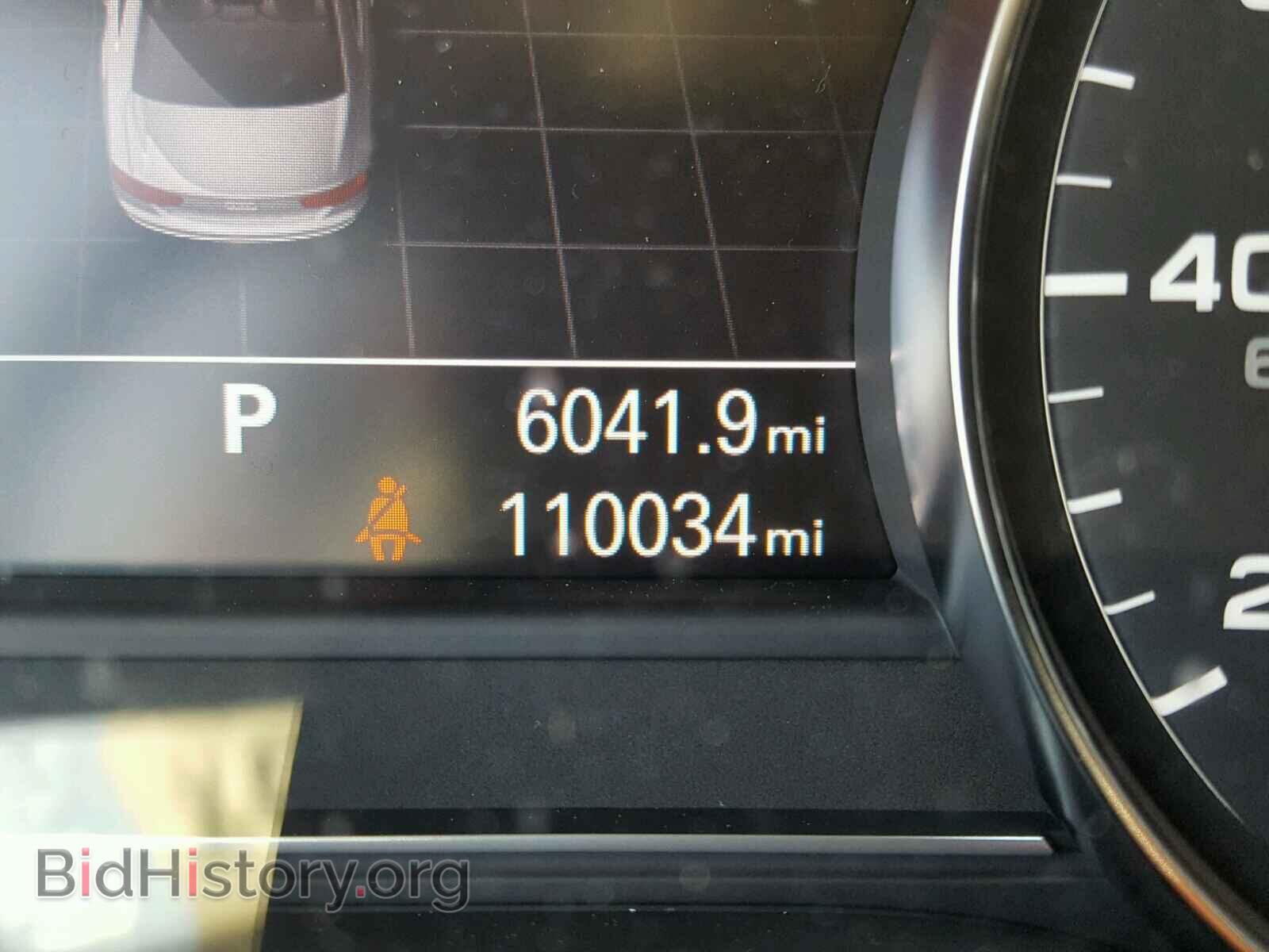 2011 AUDI A8 - VIN: WAURVAFD0BN013553 - Фото 8