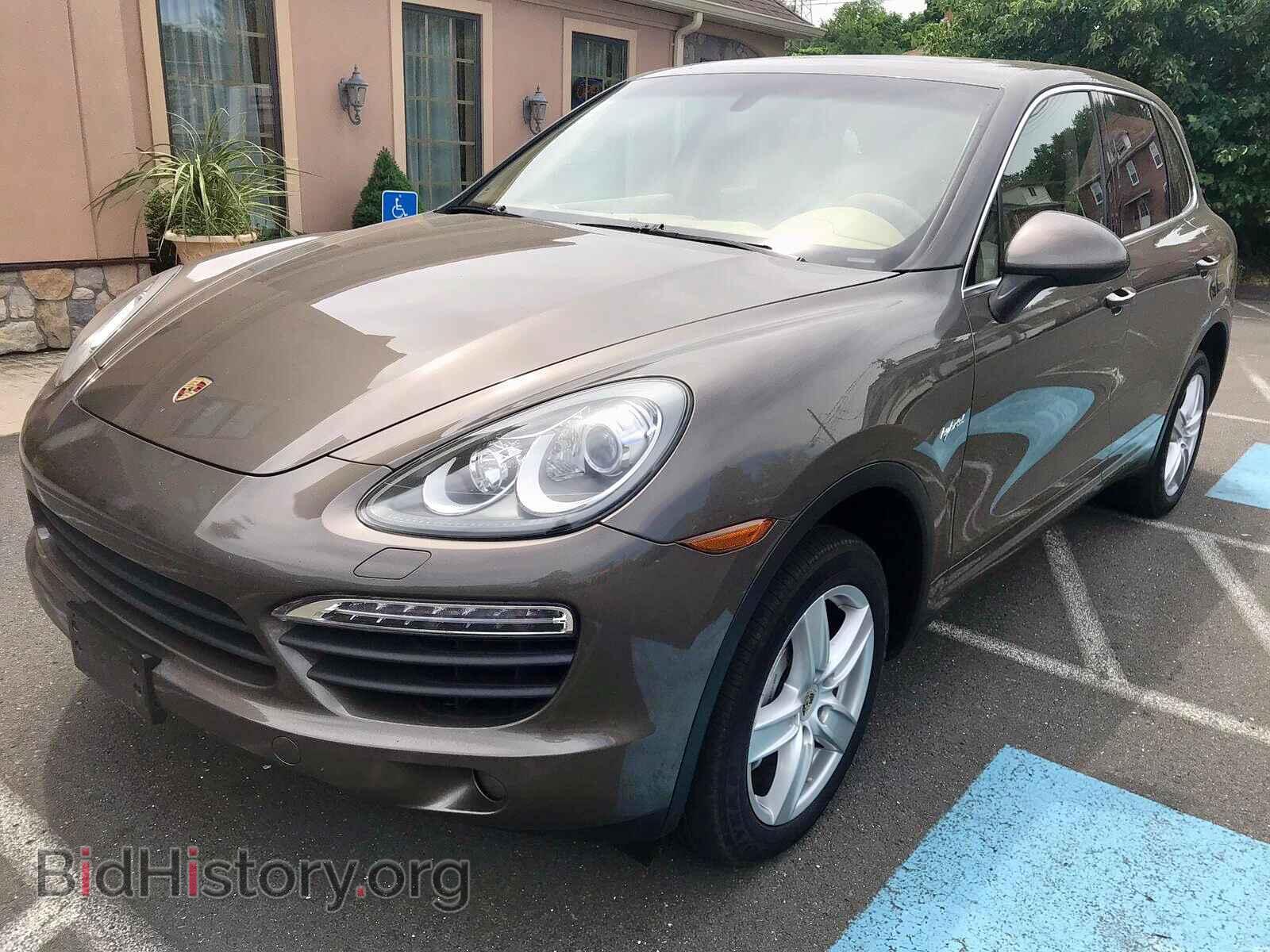 2011 PORSCHE CAYENNE S - VIN: WP1AE2A28BLA92637 - Фото 2