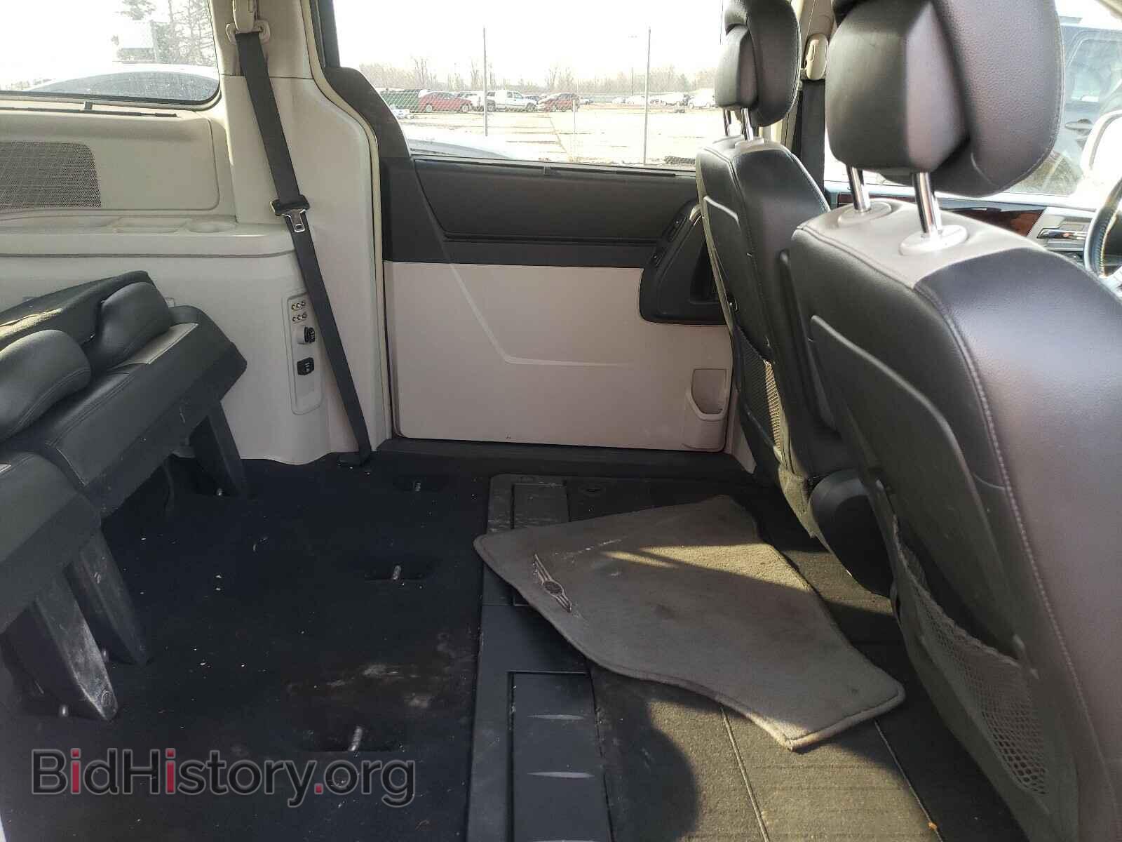 2010 CHRYSLER MINIVAN - VIN: 2A4RR8D19AR403930 - Фото 6