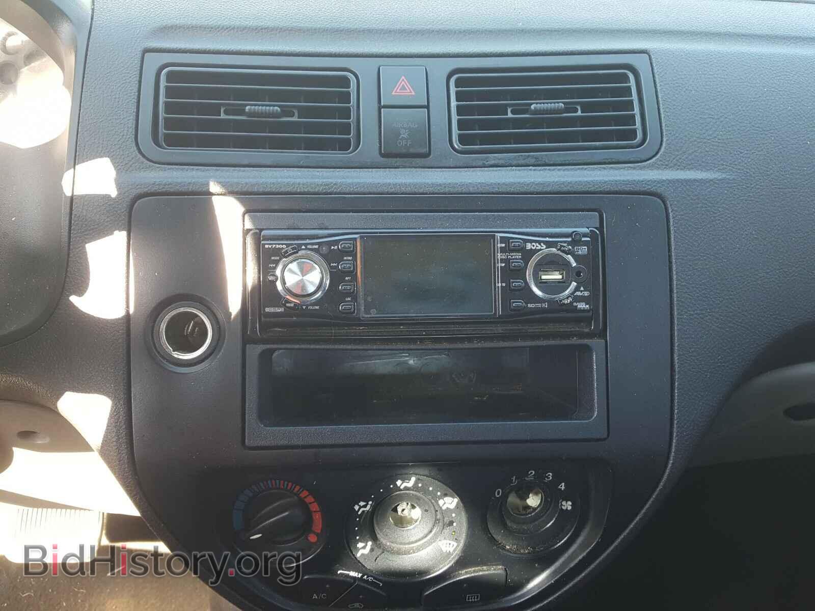 2006 FORD FOCUS - VIN: 1FAFP34N76W166654 - Фото 9