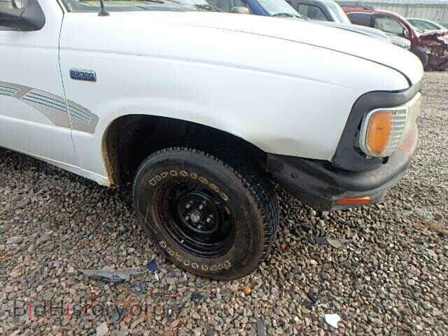 1994 MAZDA B2300 - VIN: 4F4CR12A7RTM74304 - Фото 10