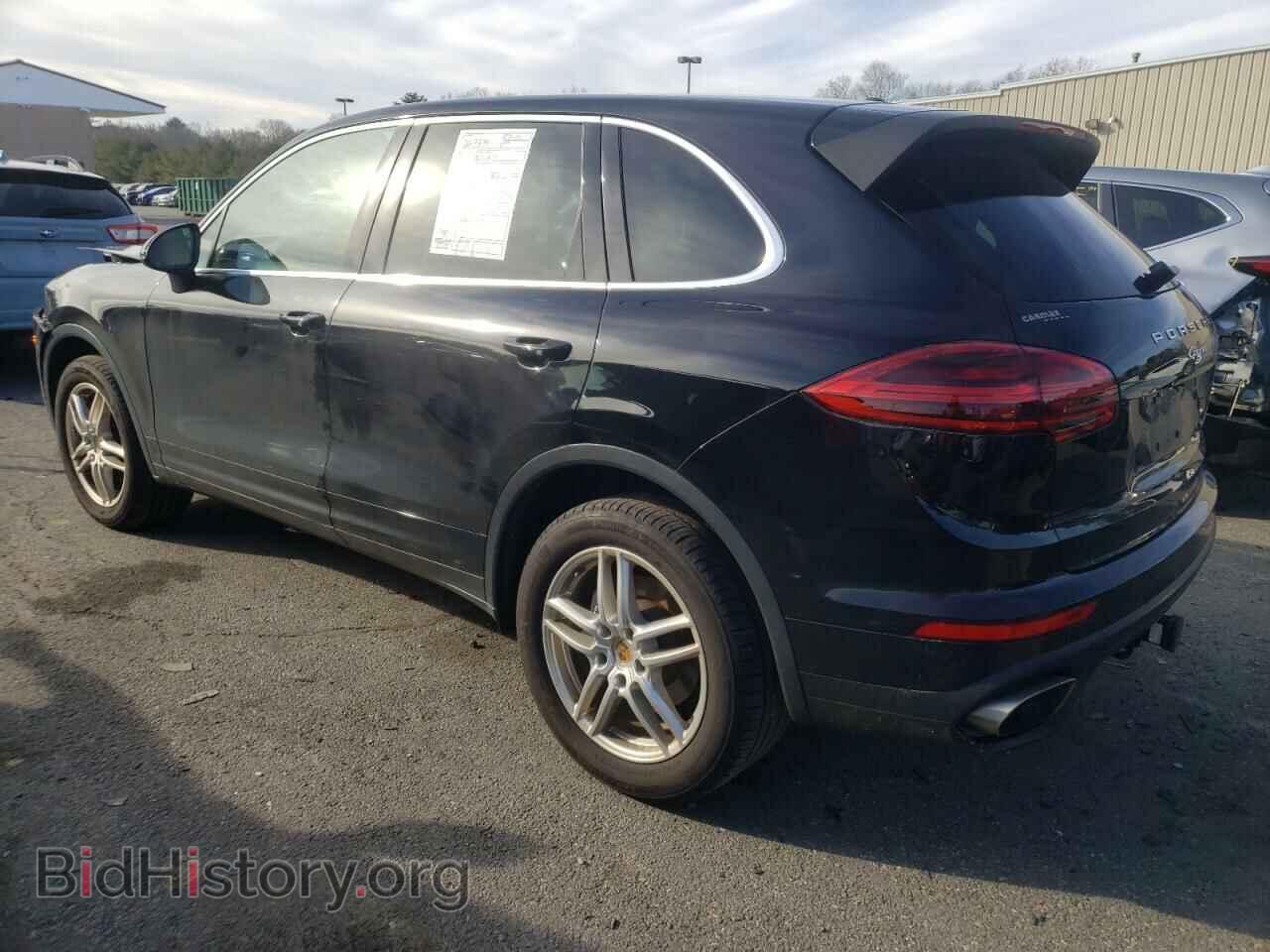 2016 PORSCHE CAYENNE - VIN: WP1AA2A27GLA10030 - Photo 2