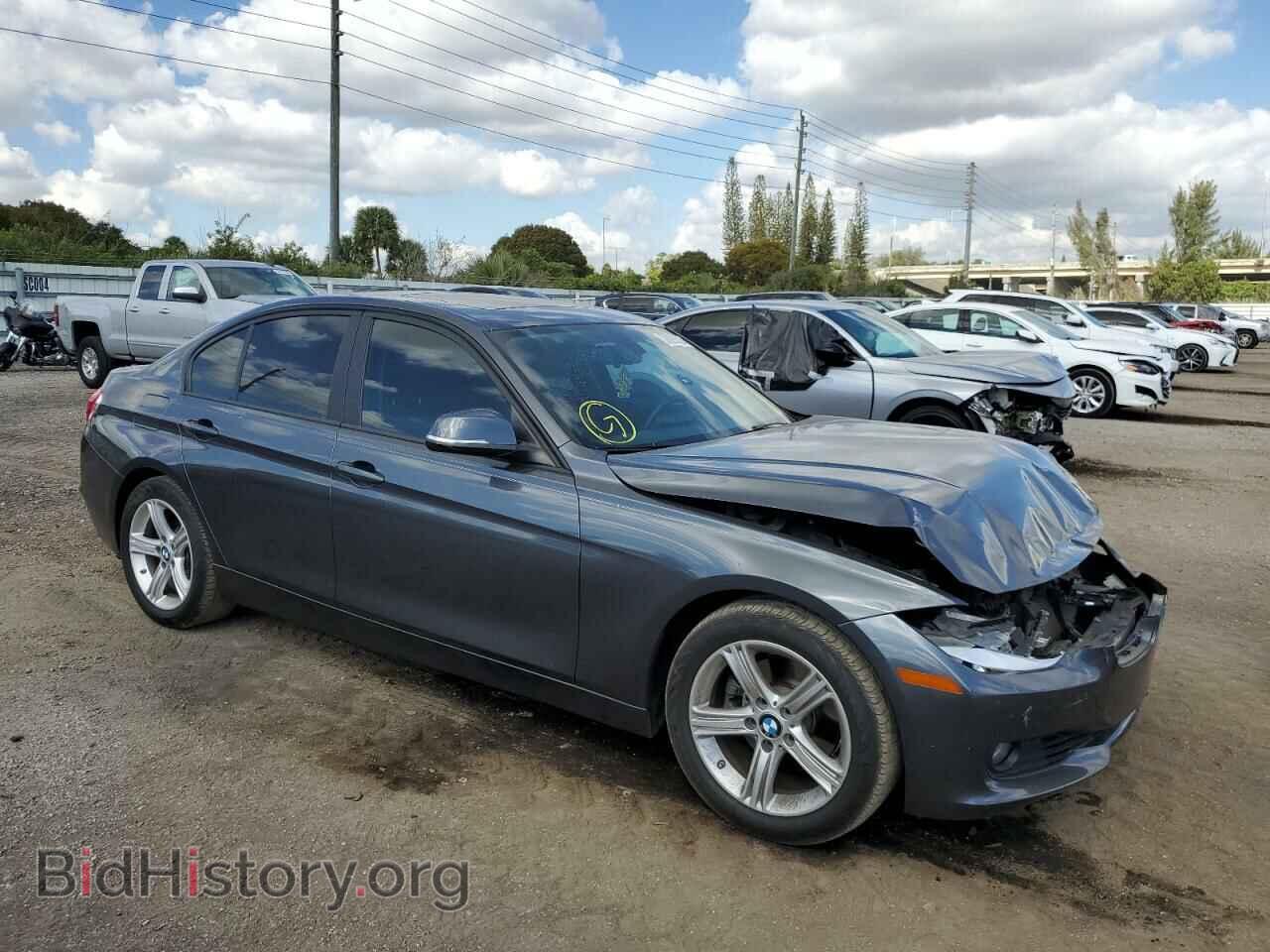 2013 BMW 3 SERIES - VIN: WBA3A5C59DF356879 - Фото 4