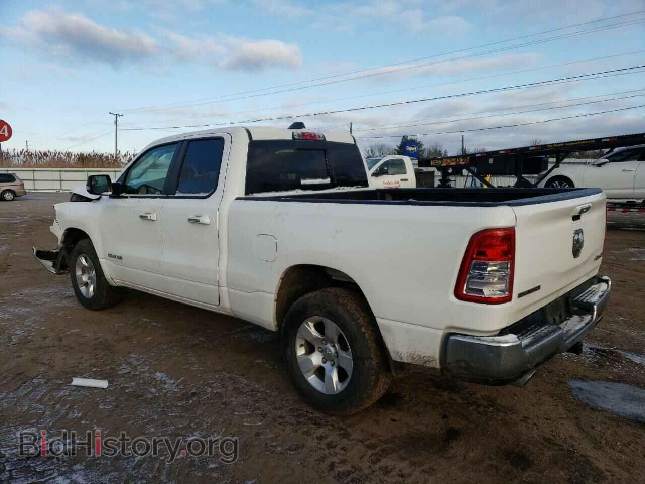 2020 RAM 1500 - VIN: 1C6SRFBT2LN124701 - Фото 2