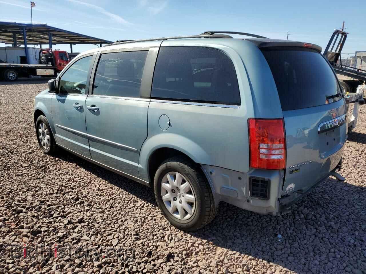 2010 CHRYSLER MINIVAN - VIN: 2A4RR4DE6AR344234 - Фото 2