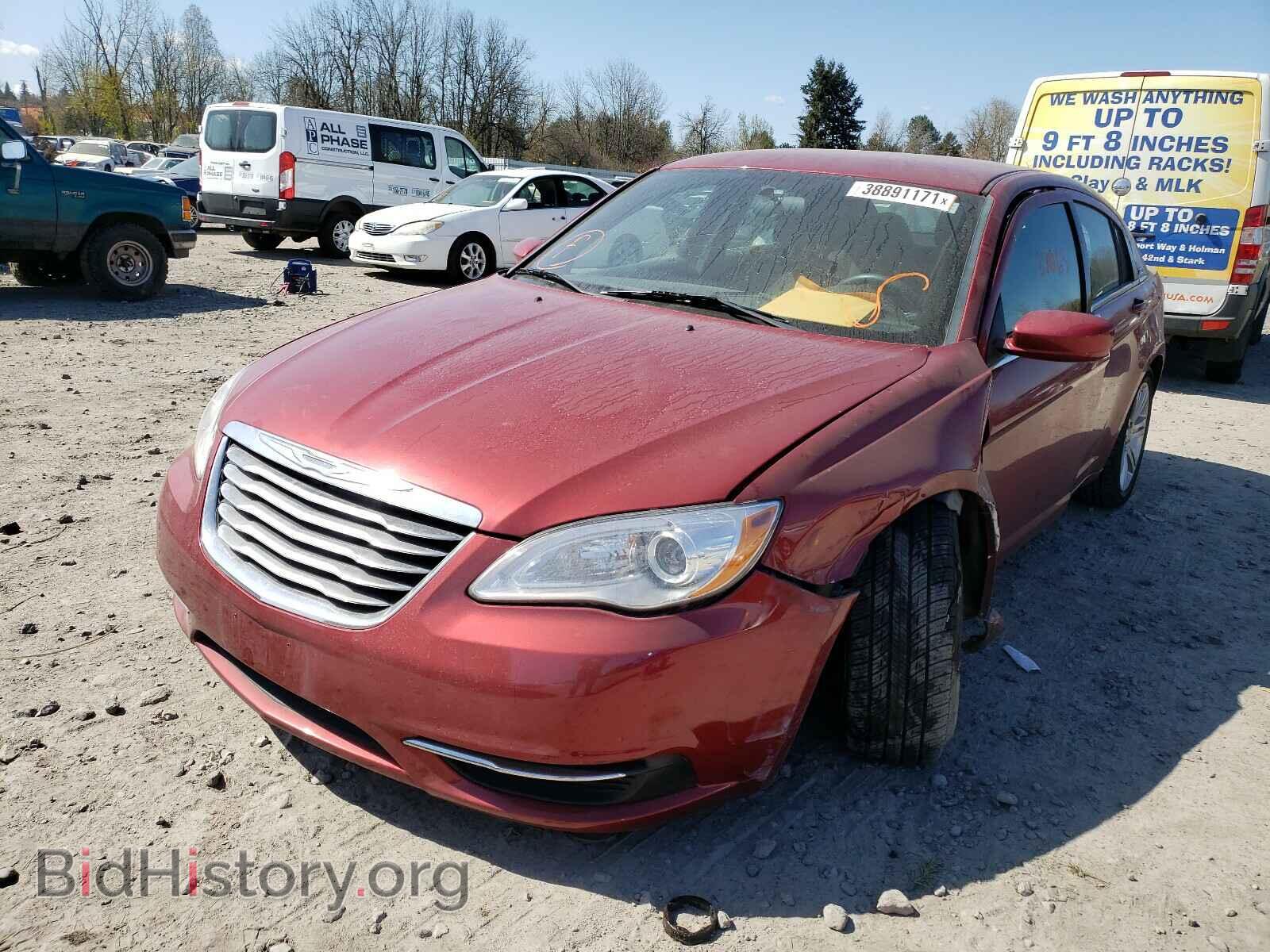 2013 CHRYSLER 200 - VIN: 1C3CCBBB1DN734447 - Фото 2