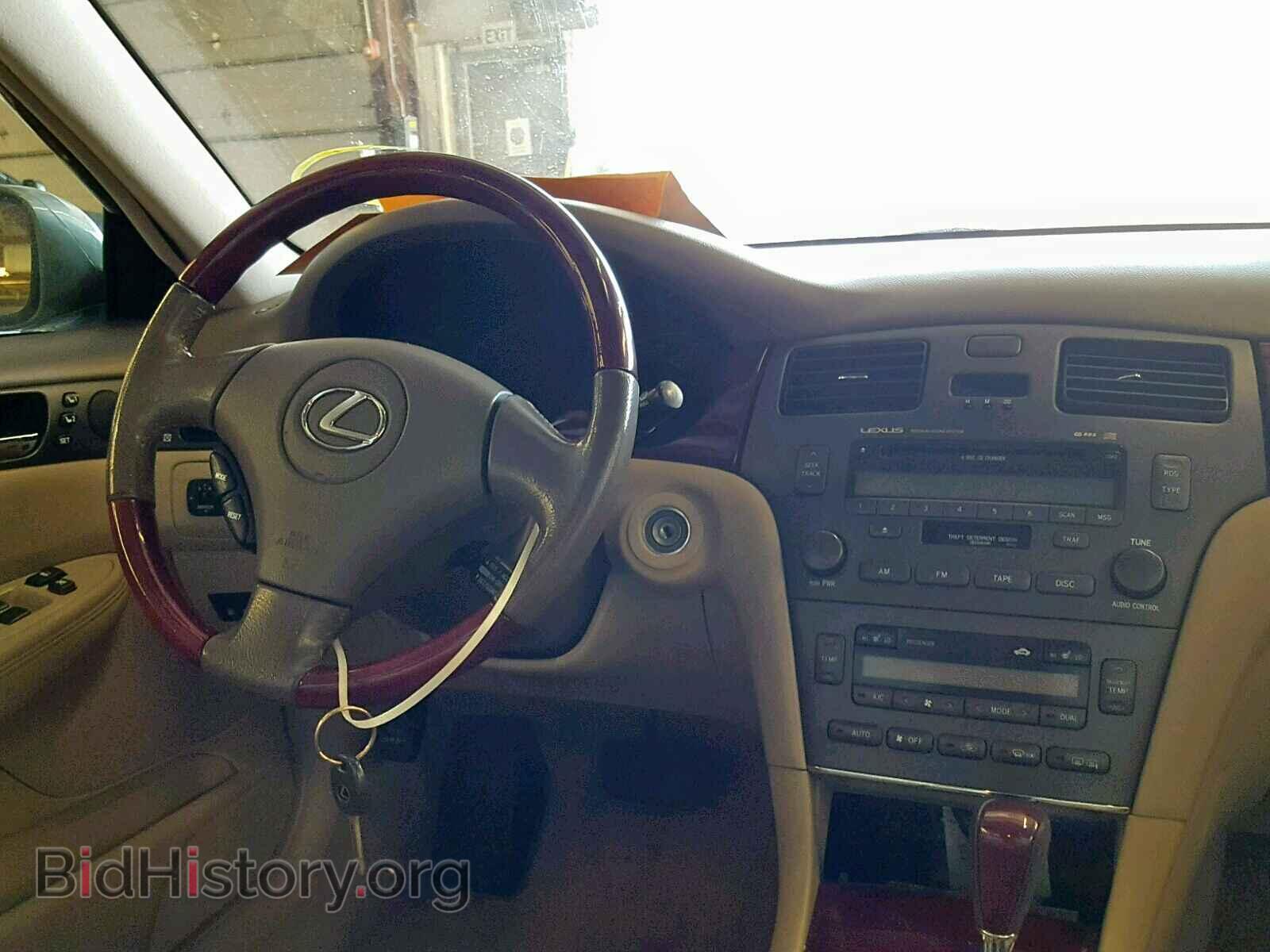 2002 LEXUS ES300 - VIN: JTHBF30G920074976 - Фото 9