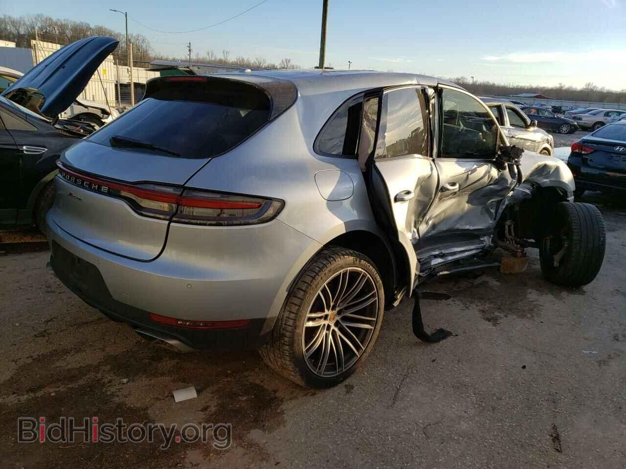 2020 PORSCHE MACAN - VIN: WP1AA2A59LLB14975 - Photo 3