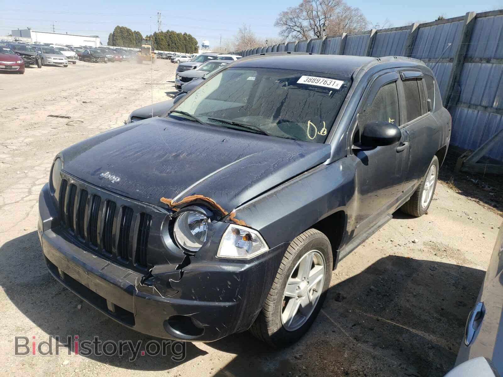 2008 JEEP COMPASS - VIN: 1J8FT47008D745584 - Photo 2