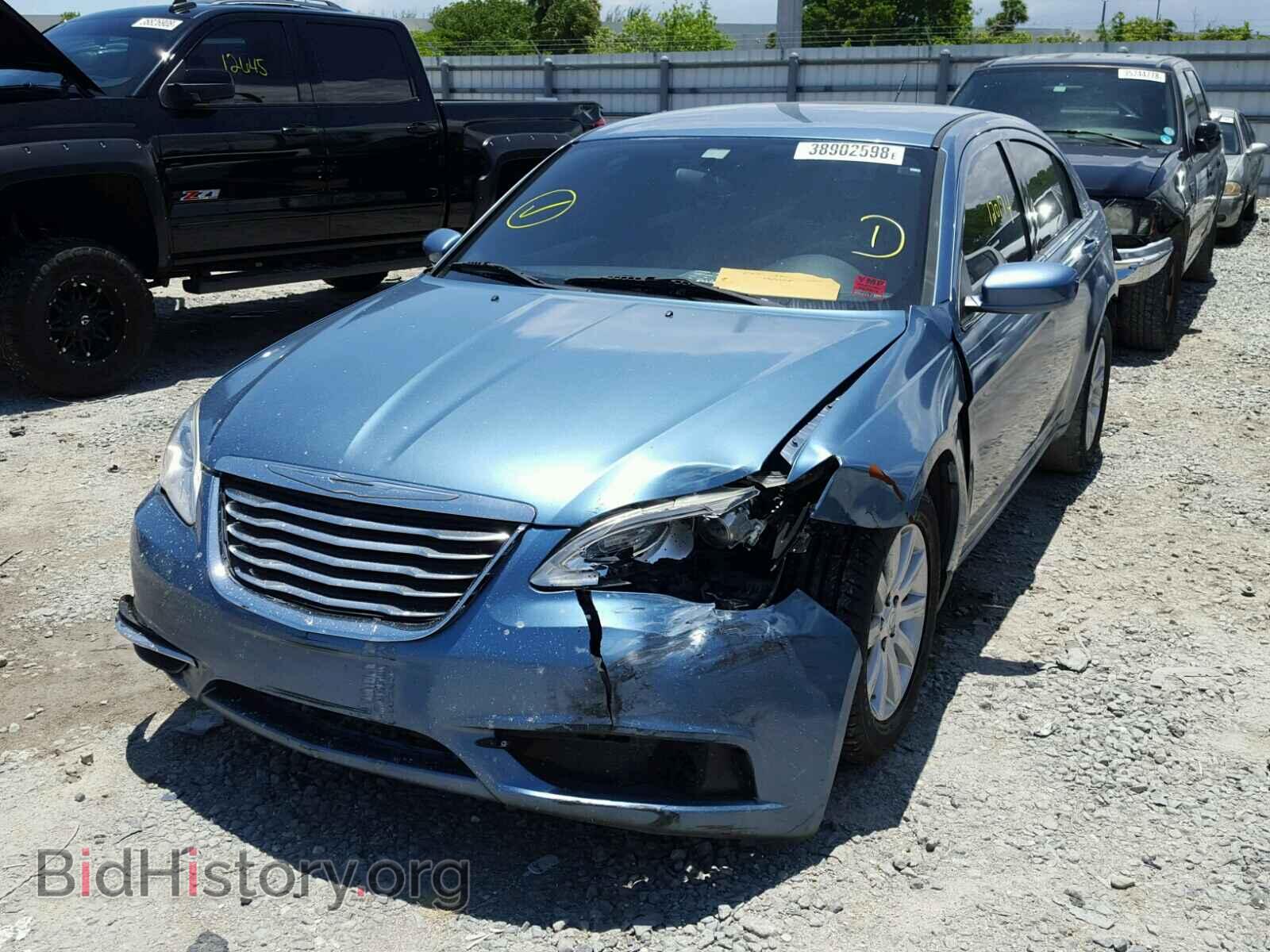 2011 CHRYSLER 200 - VIN: 1C3BC1FB8BN606610 - Фото 2