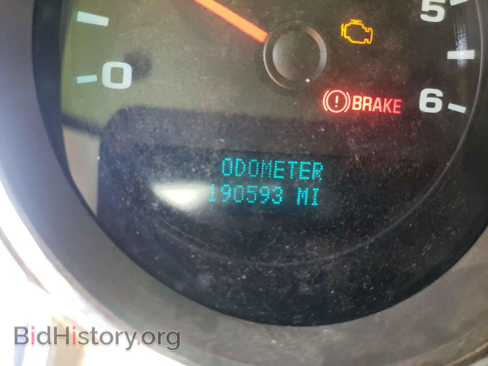 2008 GMC SIERRA - VIN: 2GTEC13J281241663 - Photo 8
