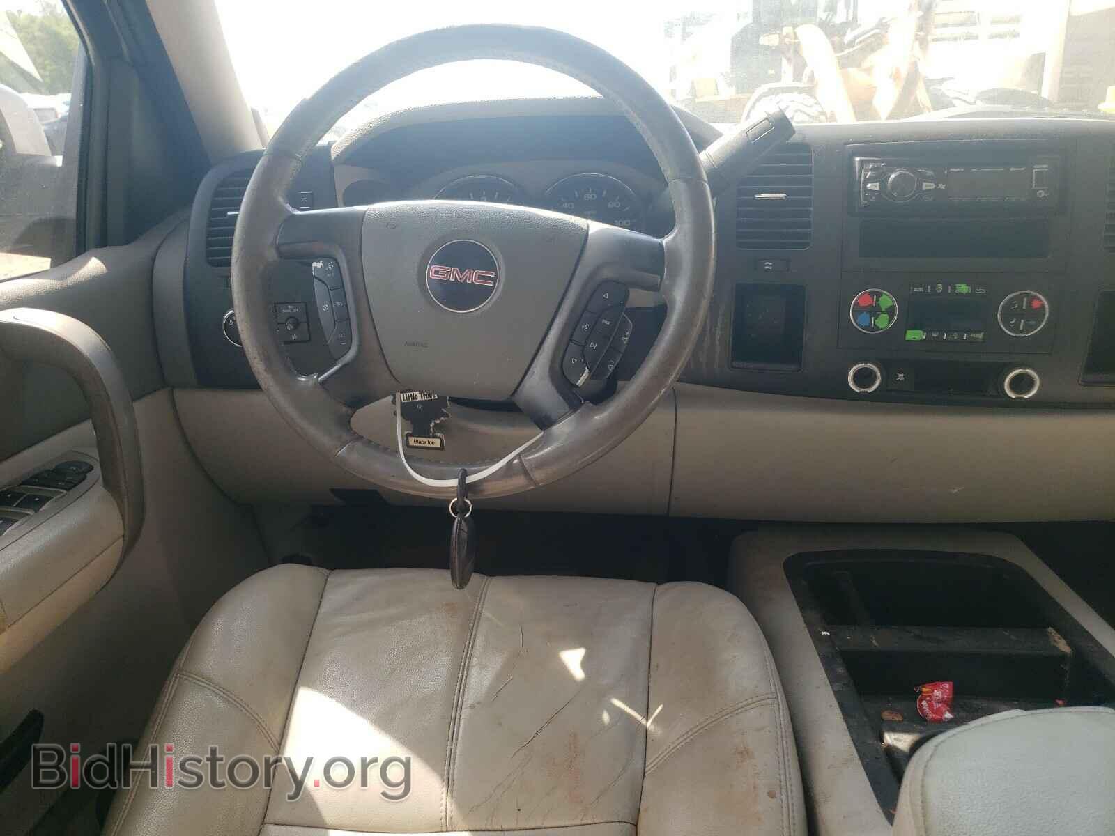 2008 GMC SIERRA - VIN: 2GTEC13J281241663 - Photo 9