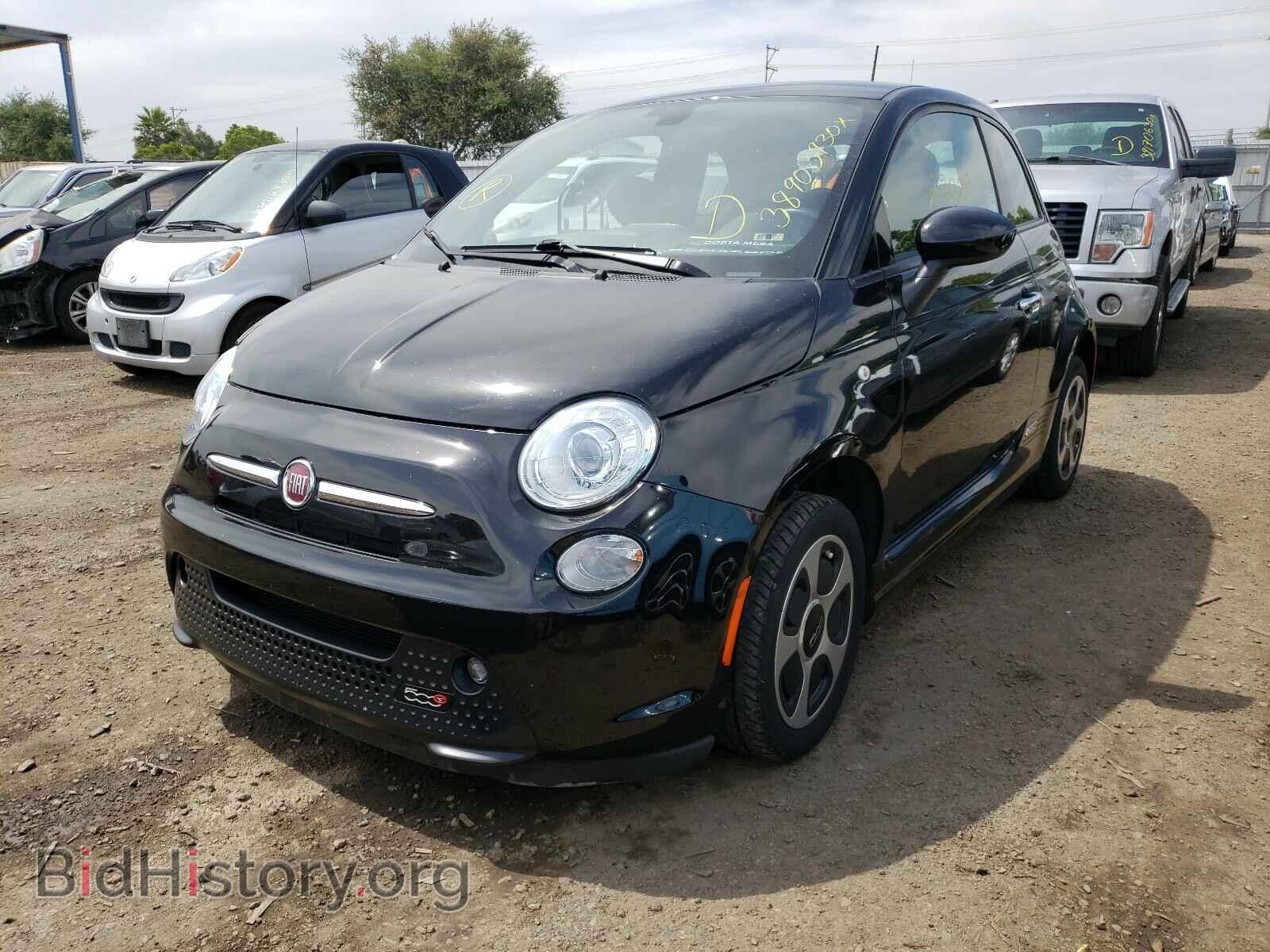 2017 FIAT 500 - VIN: 3C3CFFGE6HT625165 - Фото 2