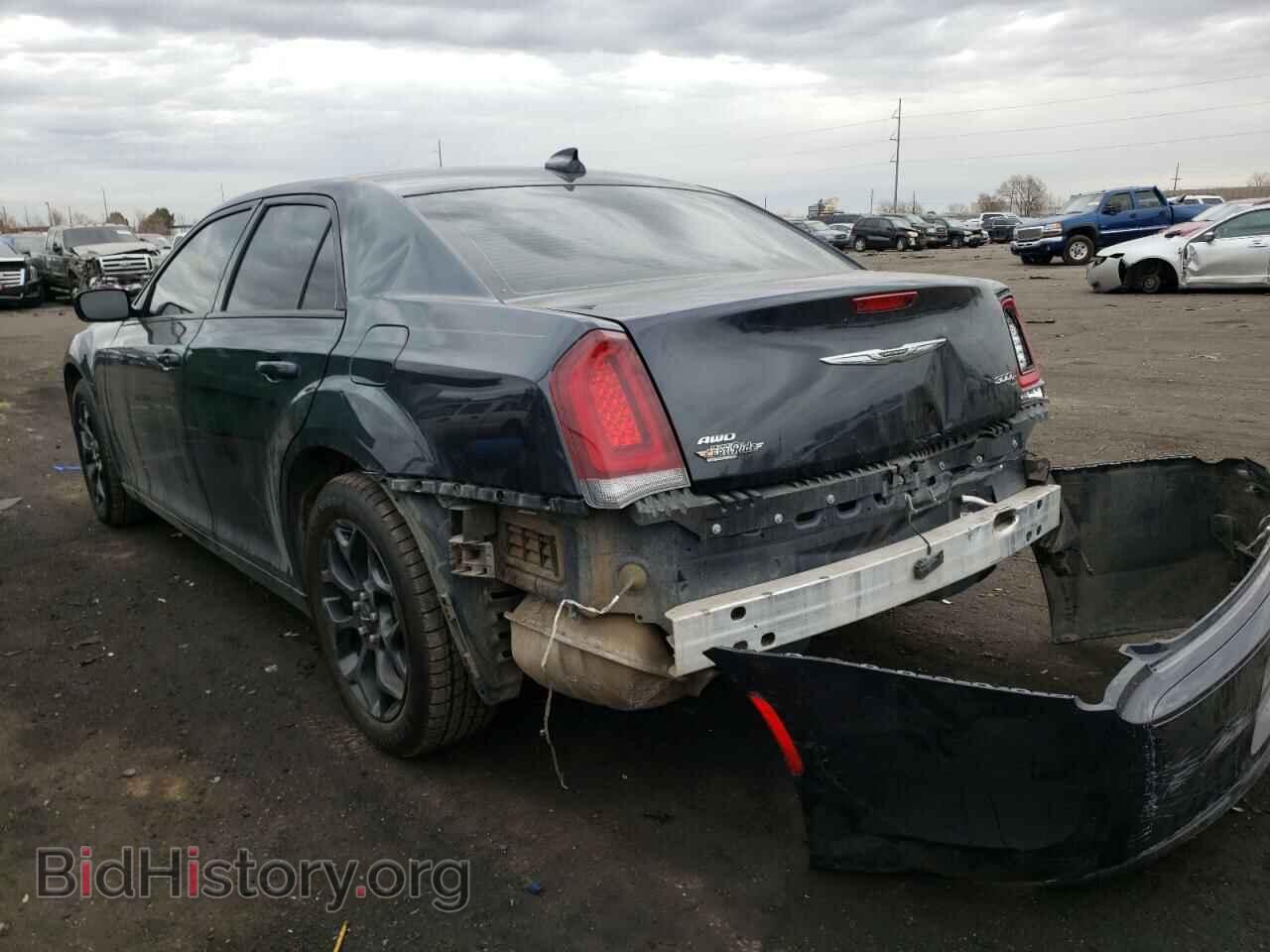 2019 CHRYSLER 300 - VIN: 2C3CCAGG9KH698379 - Фото 3