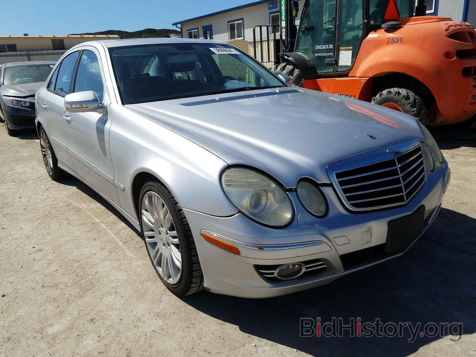 Photo WDBUF56X98B186895 - MERCEDES-BENZ E CLASS 2008