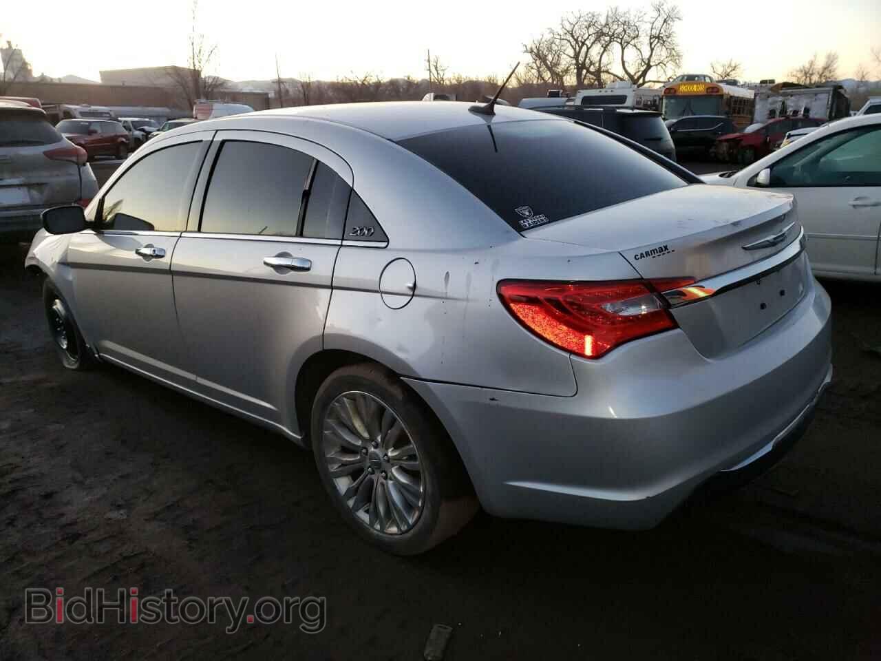 2011 CHRYSLER 200 - VIN: 1C3BC2FB0BN572006 - Фото 2
