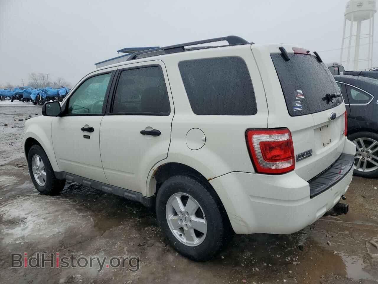 2009 FORD ESCAPE - VIN: 1FMCU93749KC48408 - Фото 2