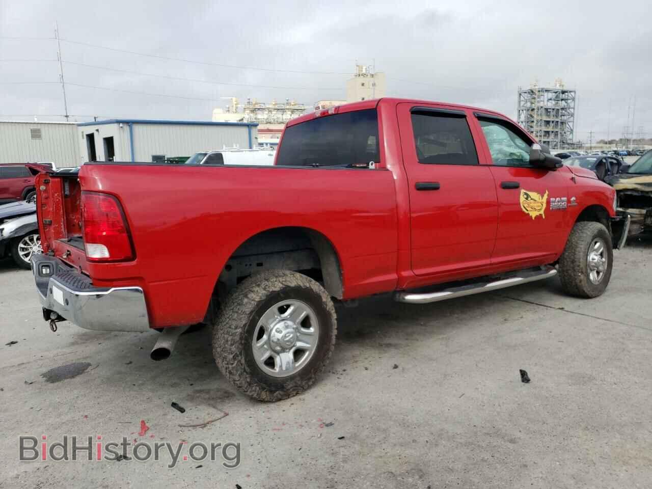 2017 RAM All Models - VIN: 3C6UR5CL4HG759663 - Photo 3