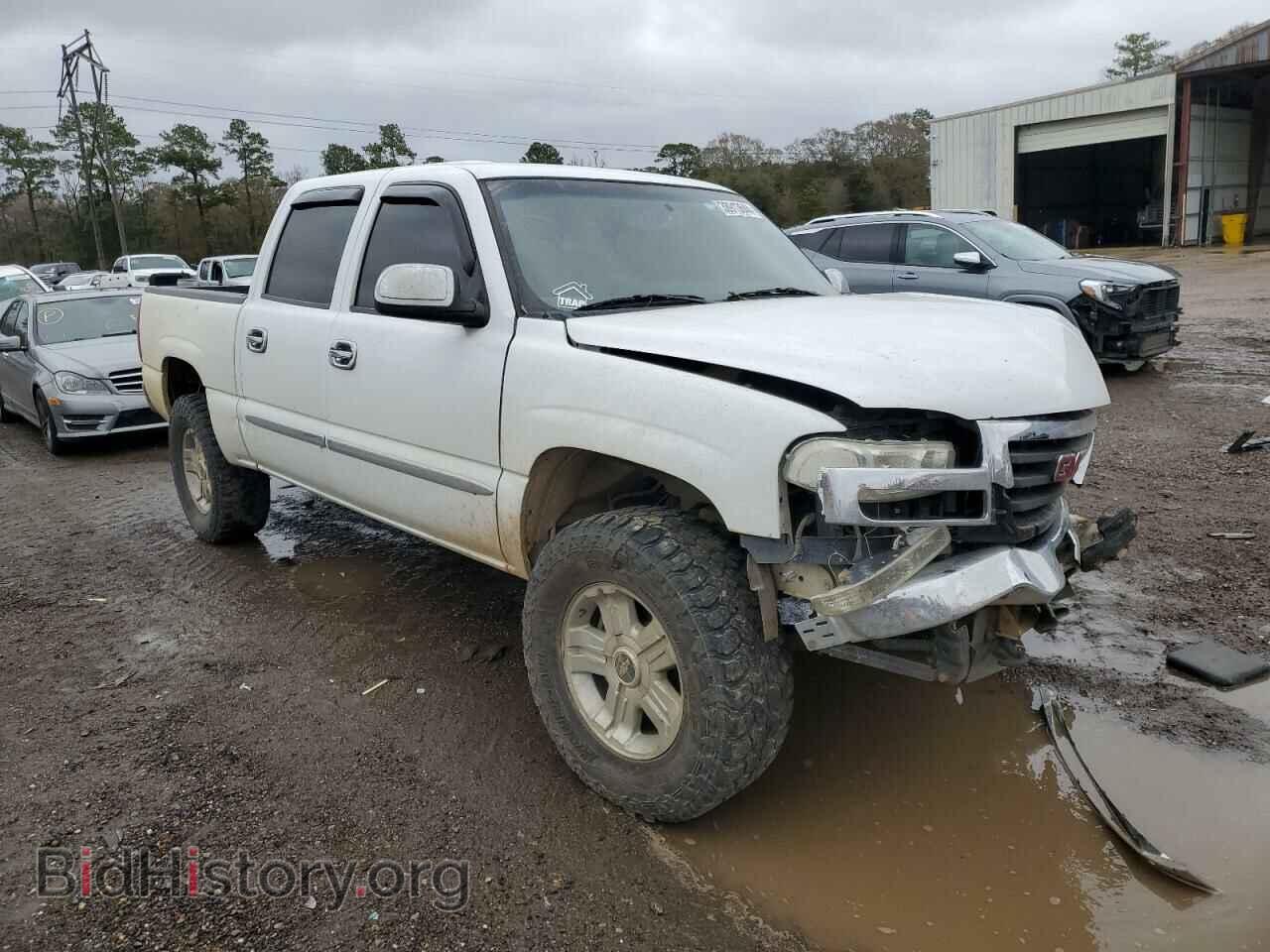 2006 GMC SIERRA - VIN: 2GTEC13VX61236808 - Photo 4