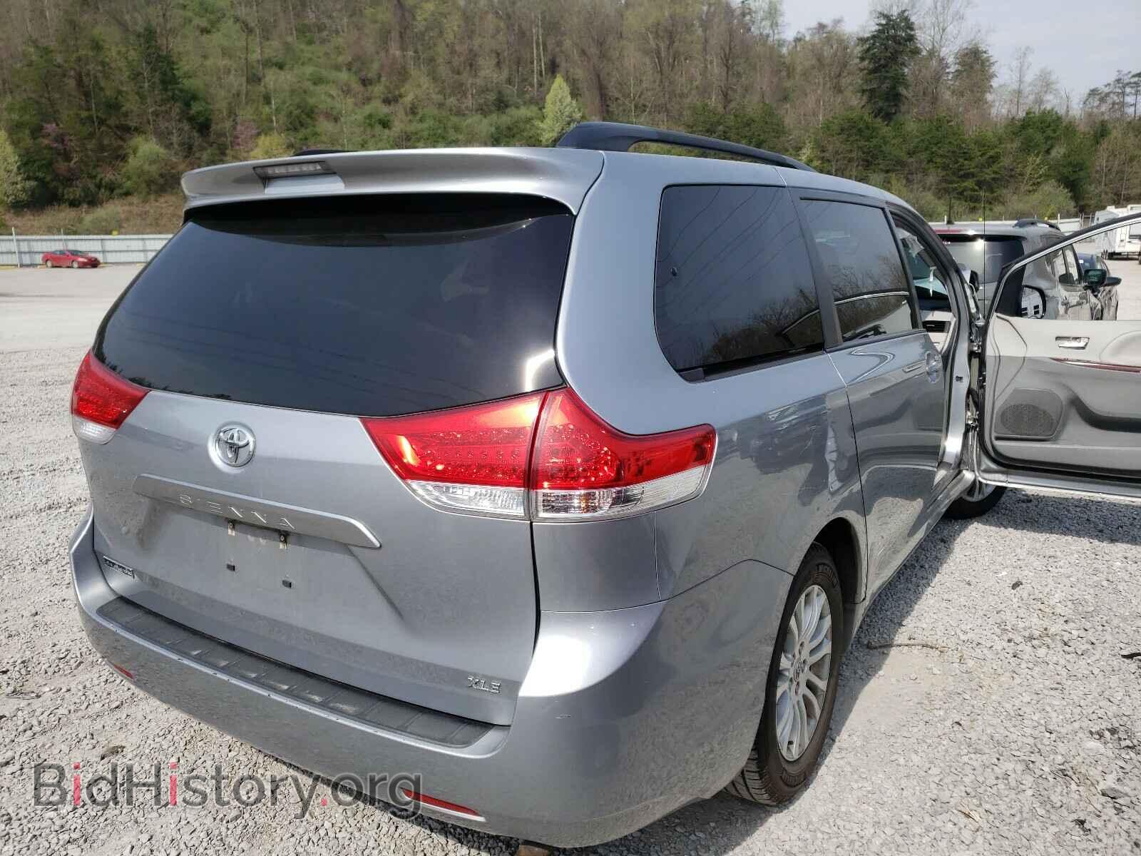 2013 TOYOTA SIENNA - VIN: 5TDYK3DC8DS319734 - Фото 4