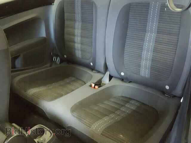 2013 VOLKSWAGEN BEETLE - VIN: 3VWVA7ATXDM671423 - Фото 6