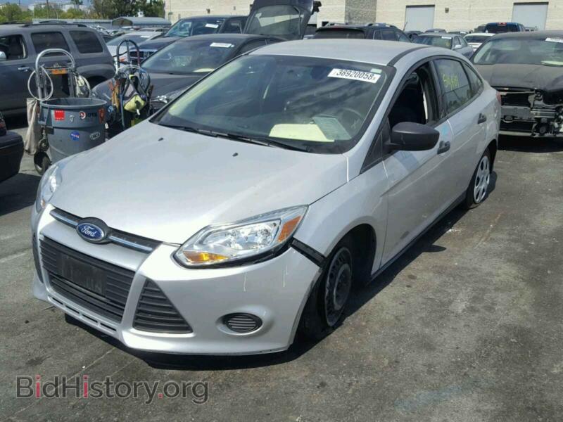 2014 Ford FOCUS (VIN 1FADP3E24EL461965) — photo 2 of 10