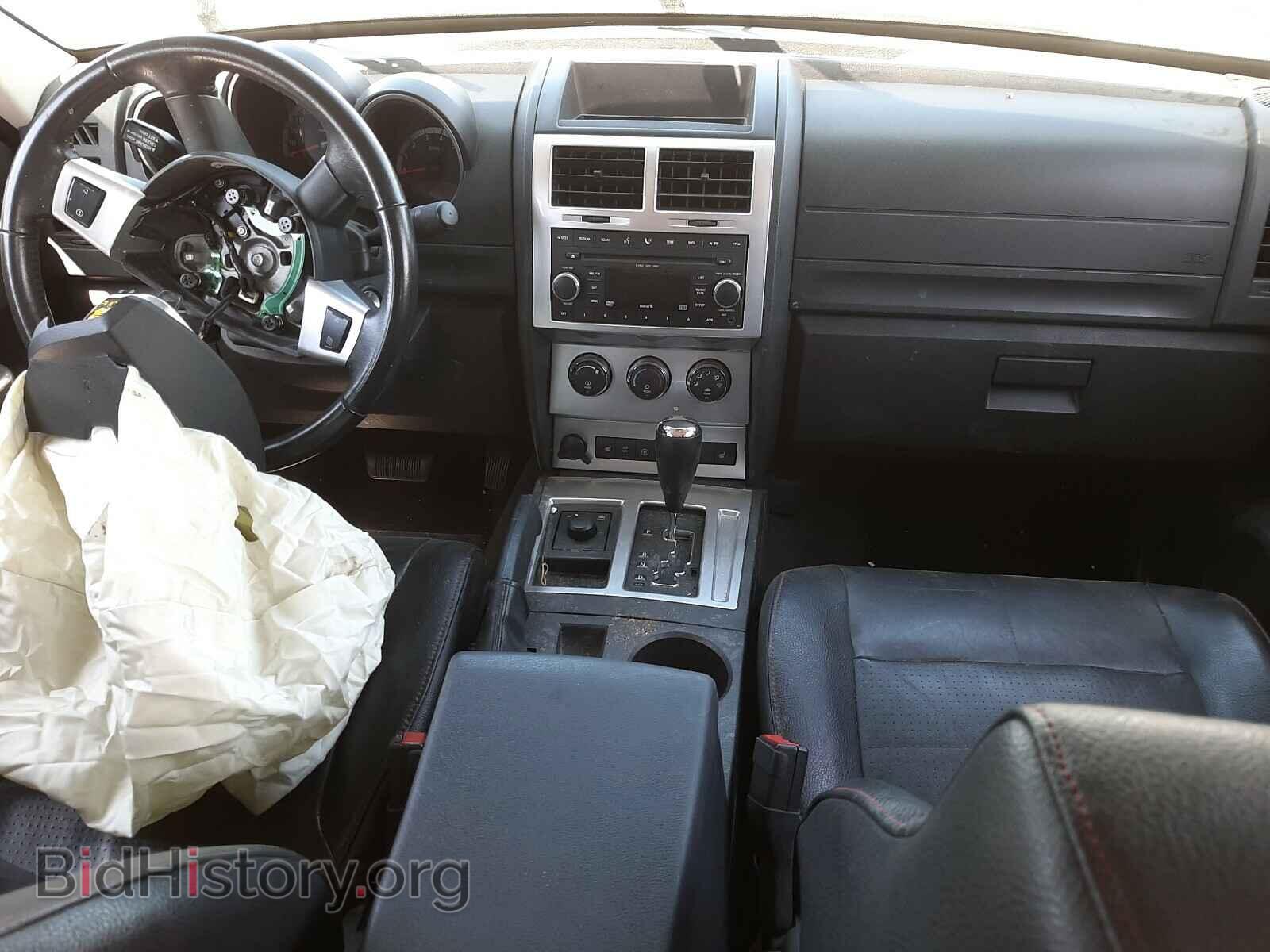 2007 DODGE NITRO - VIN: 1D8GU58627W607776 - Photo 9