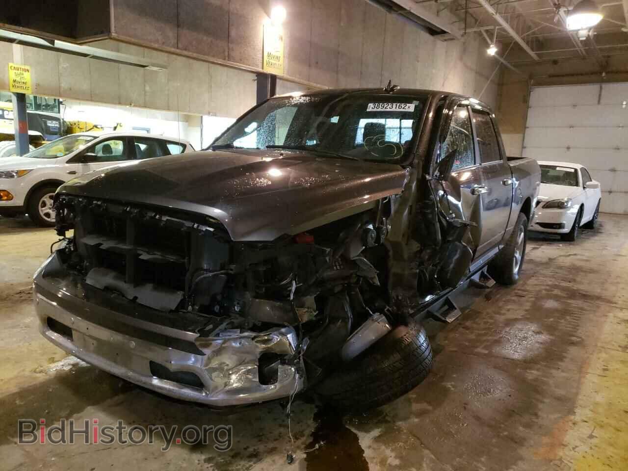 2017 RAM 1500 - VIN: 3C6RR7LT2HG796194 - Фото 2