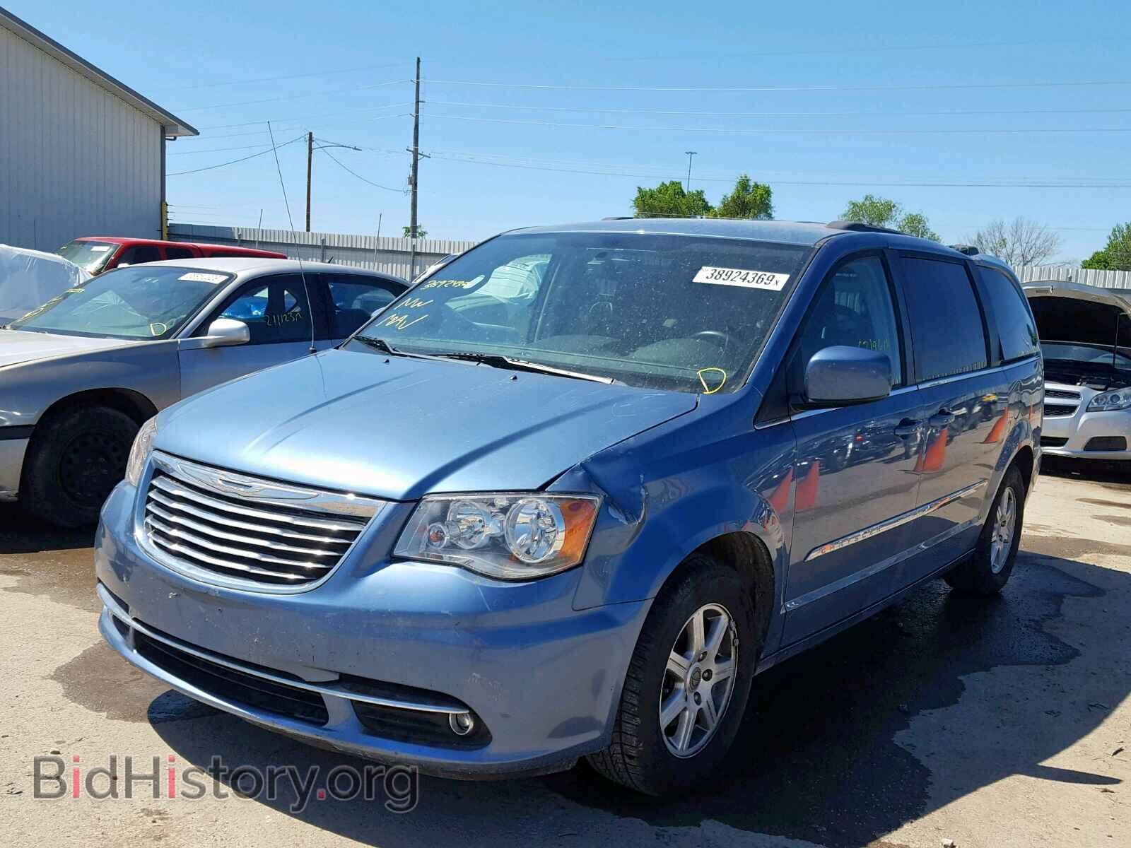 2012 CHRYSLER TOWN & COU - VIN: 2C4RC1BG8CR124090 - Фото 2