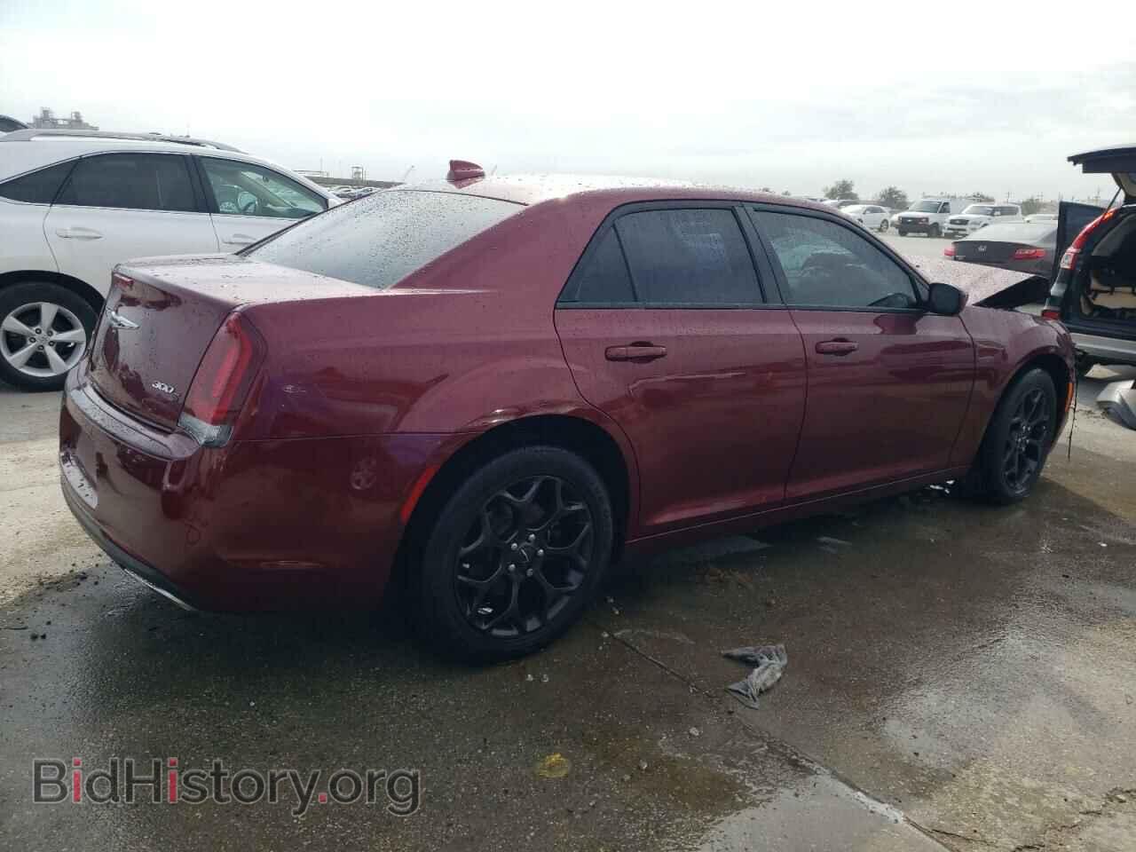 2019 CHRYSLER 300 - VIN: 2C3CCAGG2KH690785 - Фото 3