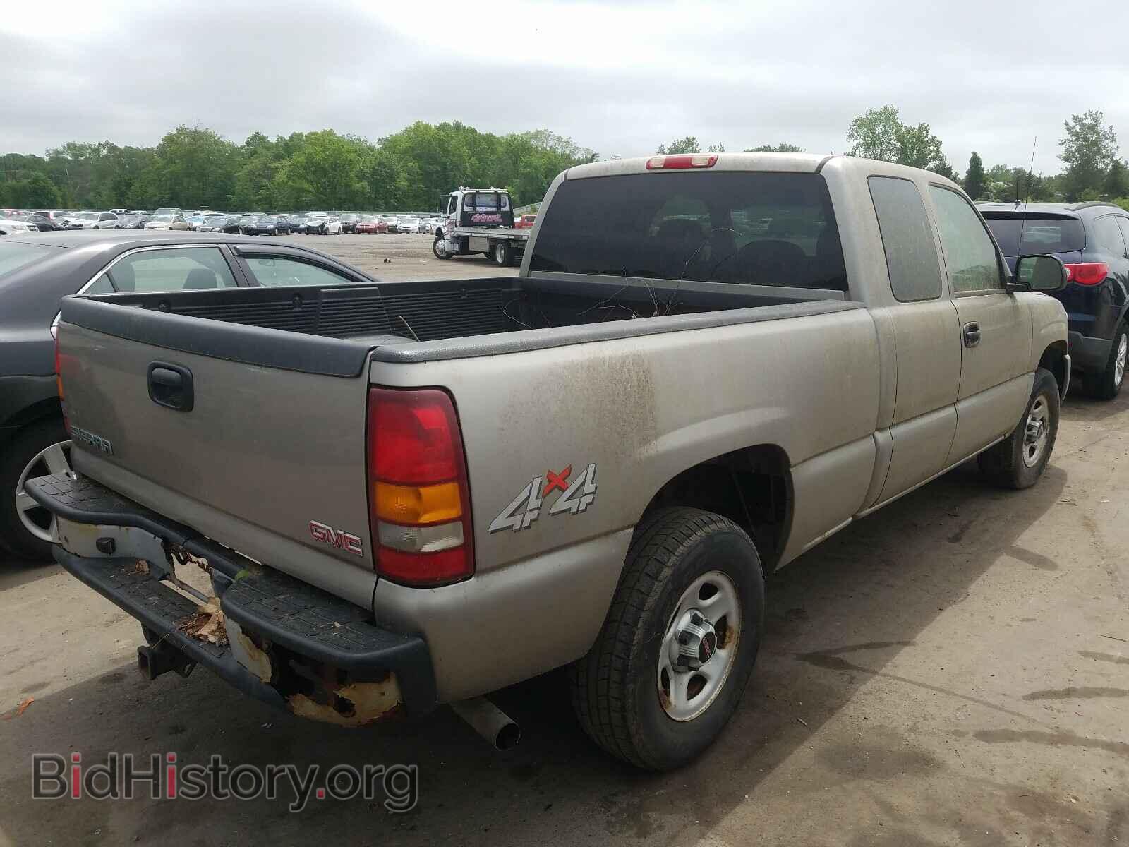 2003 GMC SIERRA - VIN: 1GTEK19V23E280645 - Фото 4