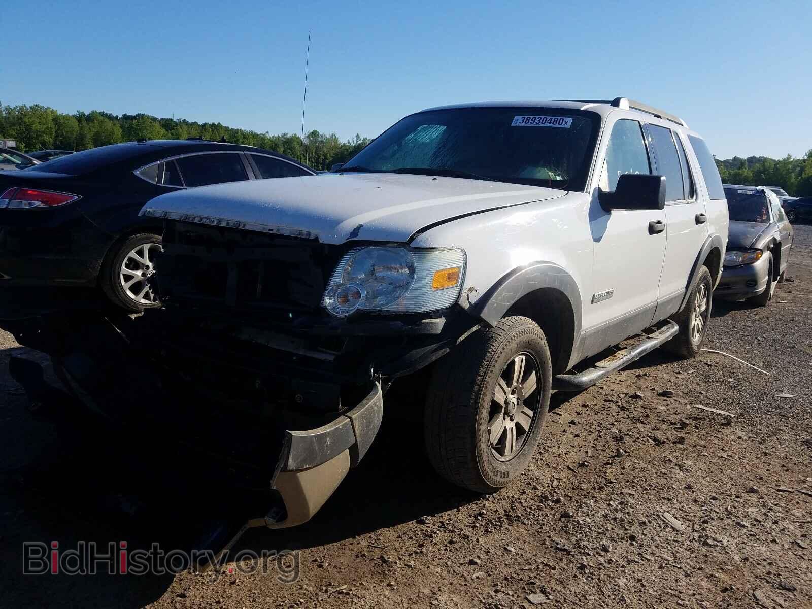 2006 FORD EXPLORER - VIN: 1FMEU73EX6UB35560 - Фото 2