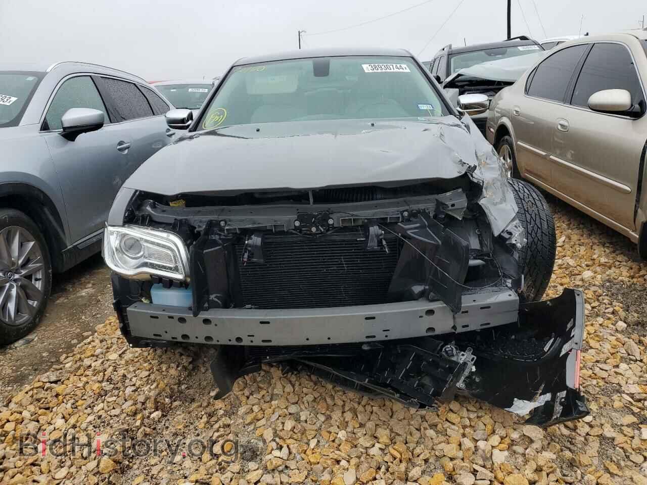 2019 CHRYSLER 300 - VIN: 2C3CCAAG8KH727170 - Фото 5