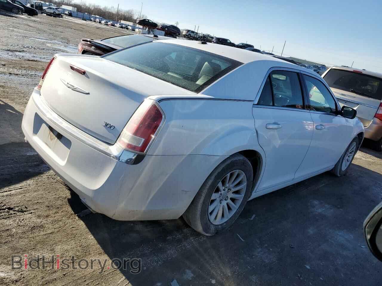 2013 CHRYSLER 300 - VIN: 2C3CCAAG8DH504971 - Фото 3