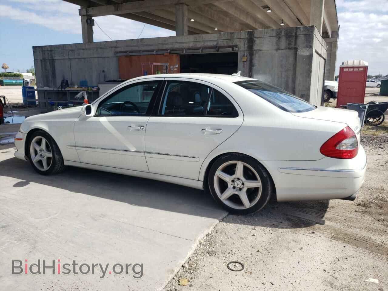 2009 MERCEDES-BENZ E-CLASS - VIN: WDBUF56X49B386827 - Фото 2
